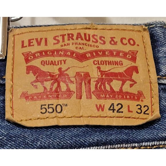Levis 550 Jeans Mens 42x32 Blue Denim Regular Straight Leg Red Tab EUC Jeans‎ - Picture 2 of 16